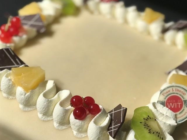 Chipolatataart met marsepein