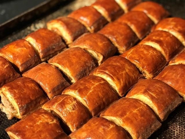 Saucijzenbroodje mini